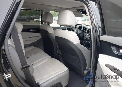 2017 Kia Sorento 3.3L Sx z USA, uszkodzony, nr VIN 5XYPKDA52HG311641